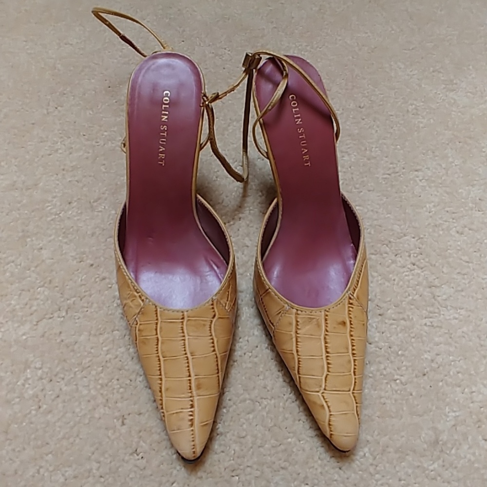 🚫SOLD🚫   Colin Stuart beige heels - Picture 2 of 4
